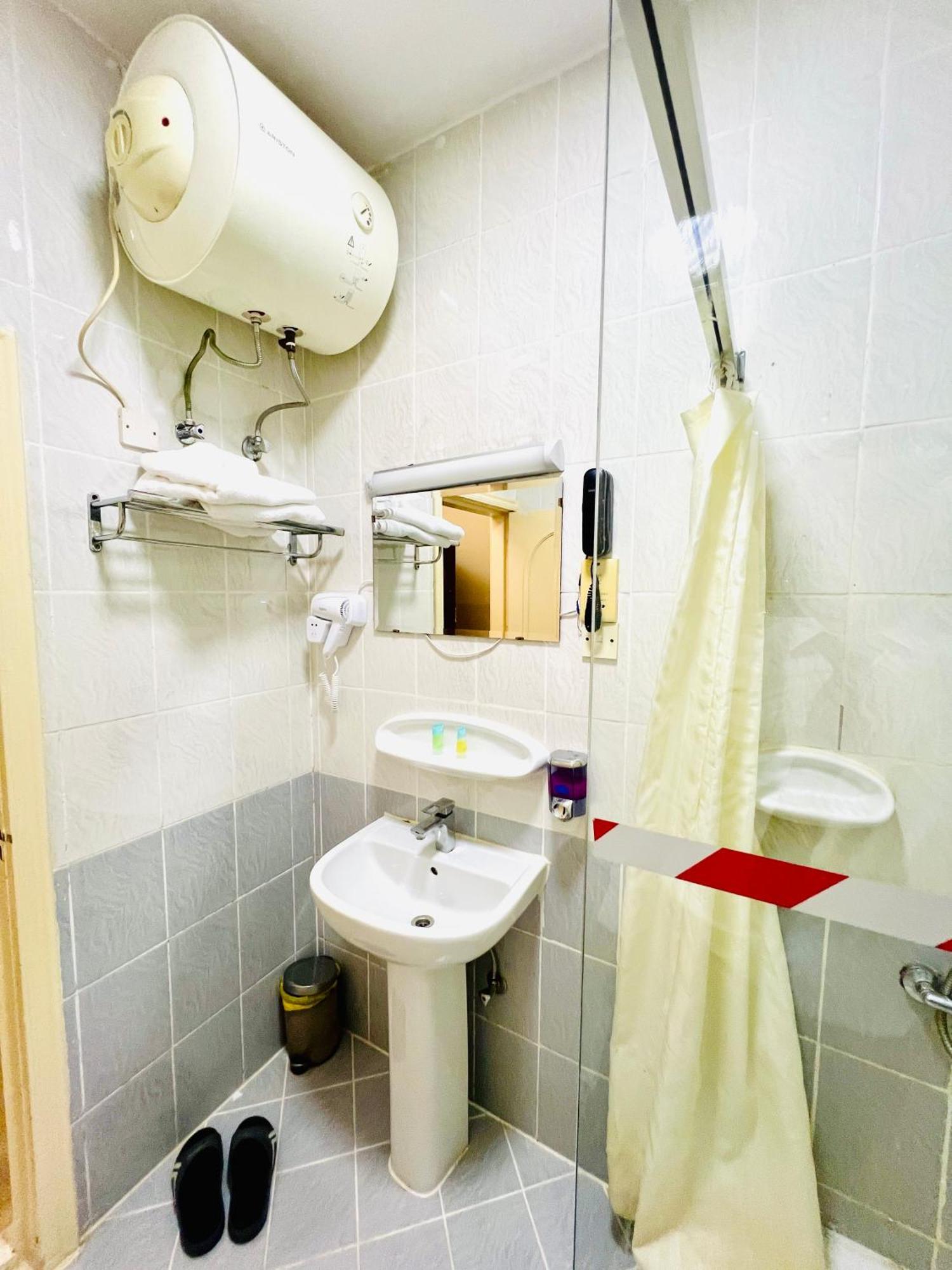 Al Ahrar Hotel Dubai Dış mekan fotoğraf